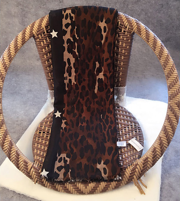 Wholesale women fringed scarf