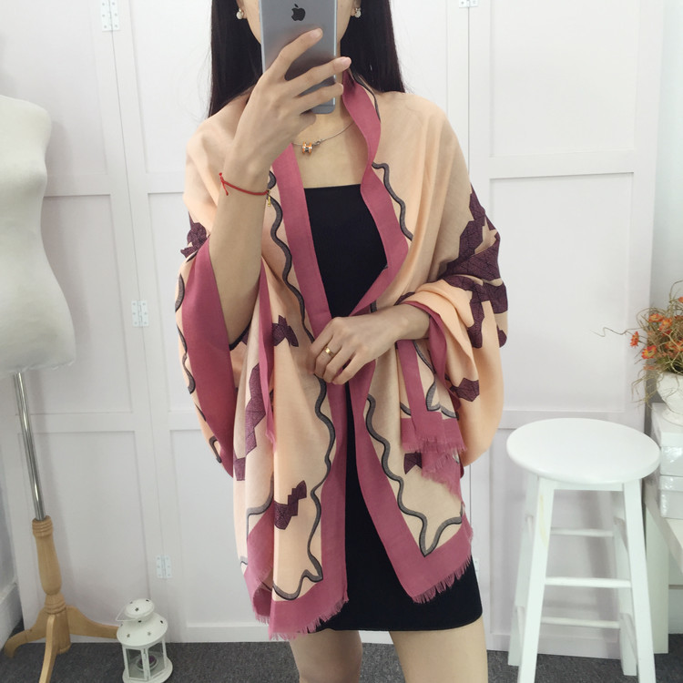 Wholesale fashion scarfs