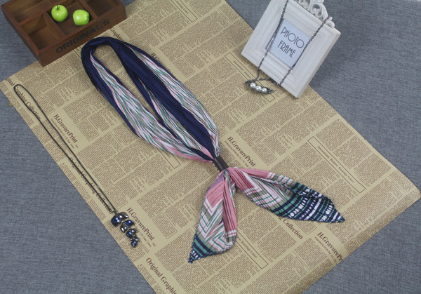 Small scarf for neck