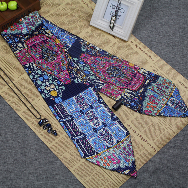Small scarf for neck
