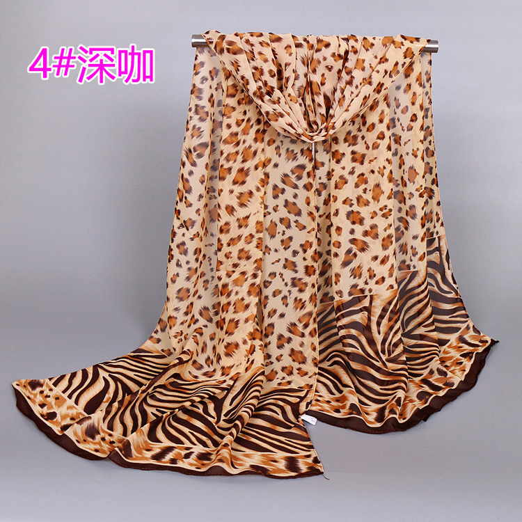 Wholesale knitted scarves leopard