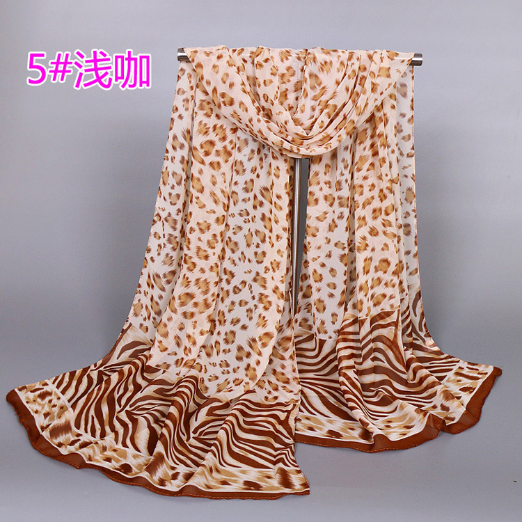Wholesale knitted scarves leopard