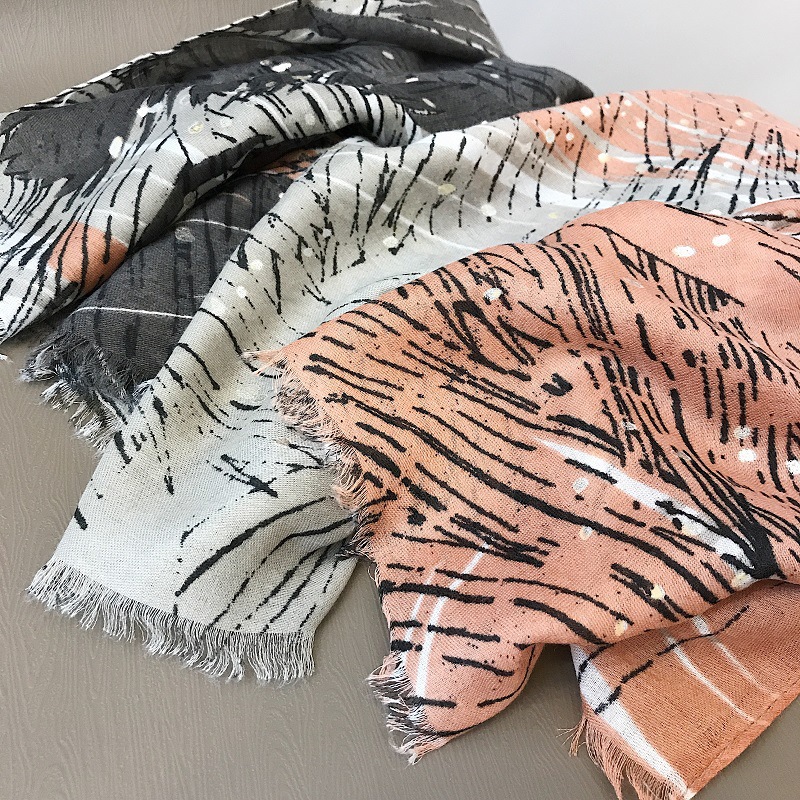 Wholesale Cotton scarf hot silver feather shawl China