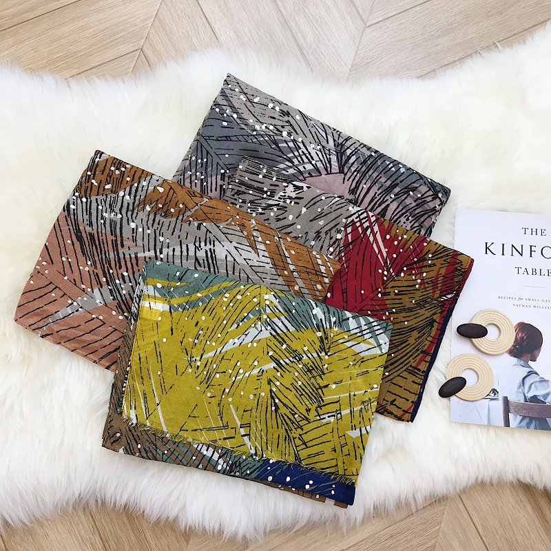 Wholesale Cotton scarf hot silver feather shawl China
