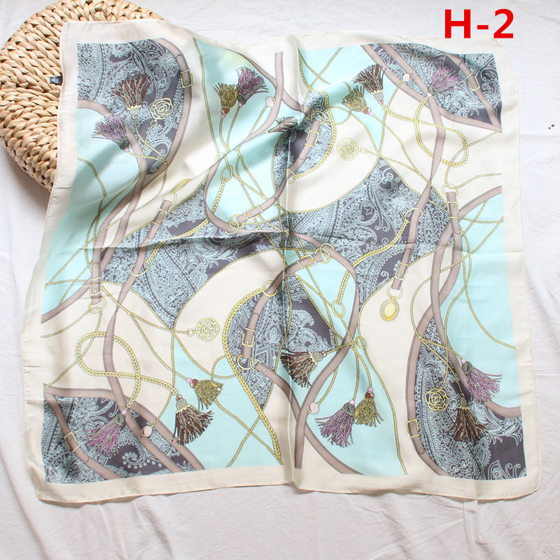 Printed retro wrapper wholesale square scarf