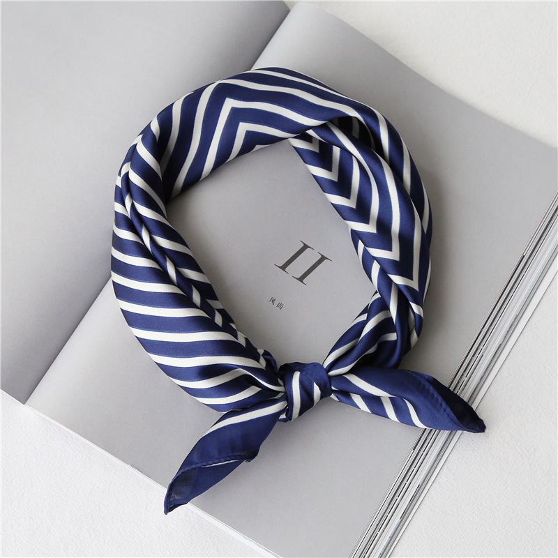 Occupation simple new small square scarf