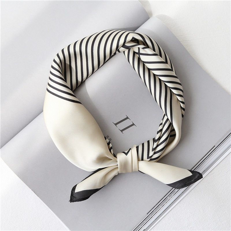 Occupation simple new small square scarf