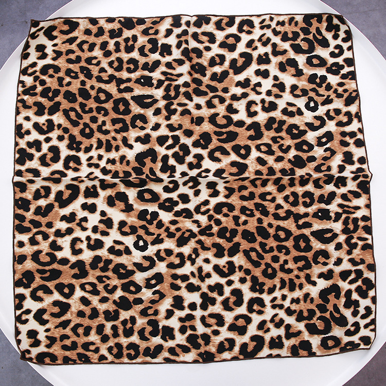 Leopard print retro square scarf wholesale