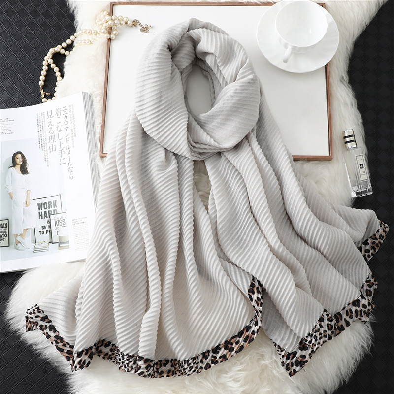 Fashion leopard print cotton and linen scarf