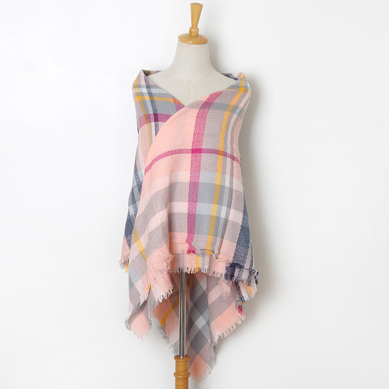 Fringed warm plaid scarf