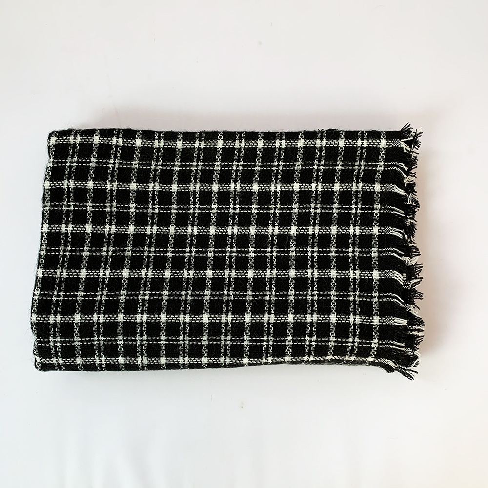Black and white plaid scarf wholesale