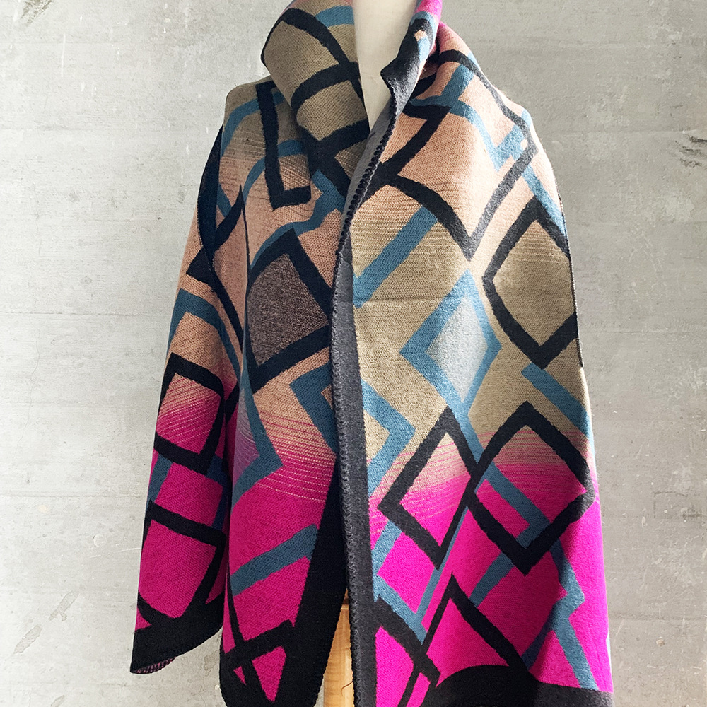 Bifurcated warm cashmere scarf