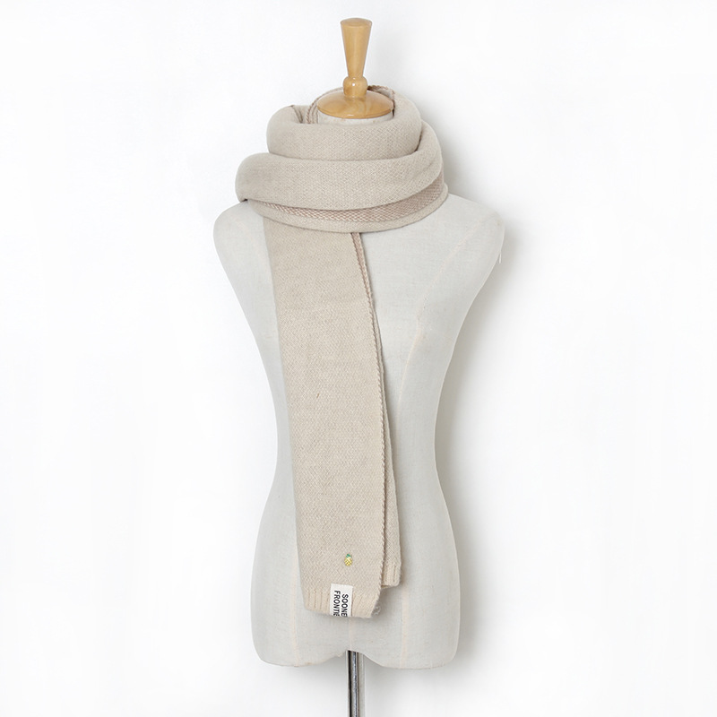 Winter knitted wool pineapple scarf