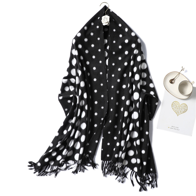 Polka dot pattern cashmere scarf