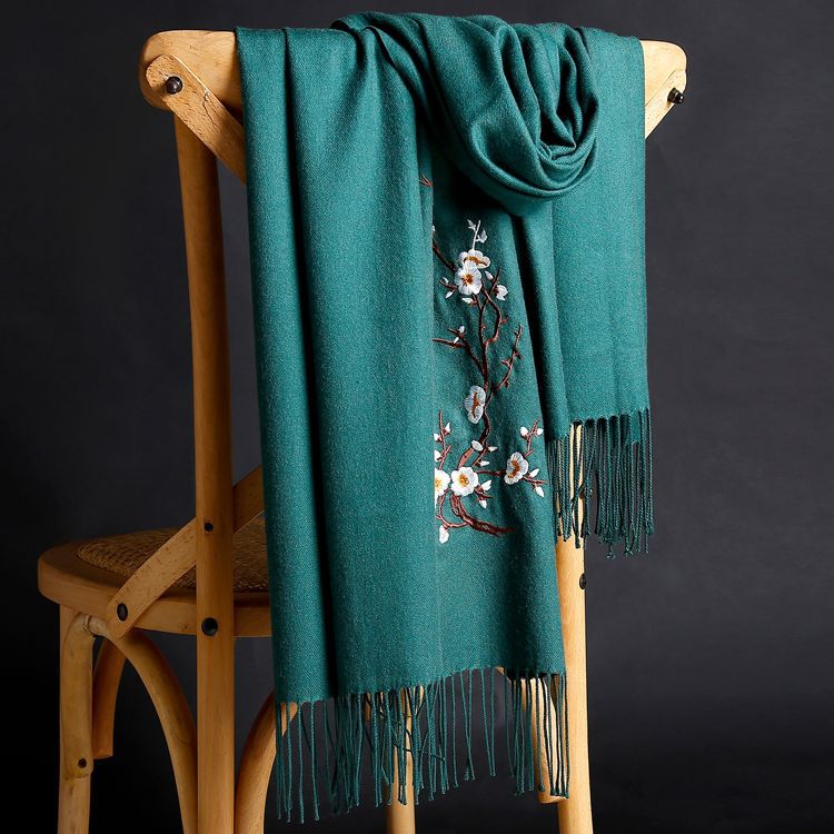 Winter thick pure color warm tassel cashmere scarf