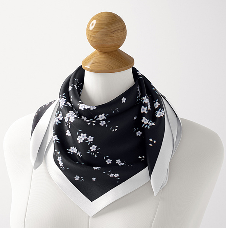 Flower pattern pure silk square scarf wholesale