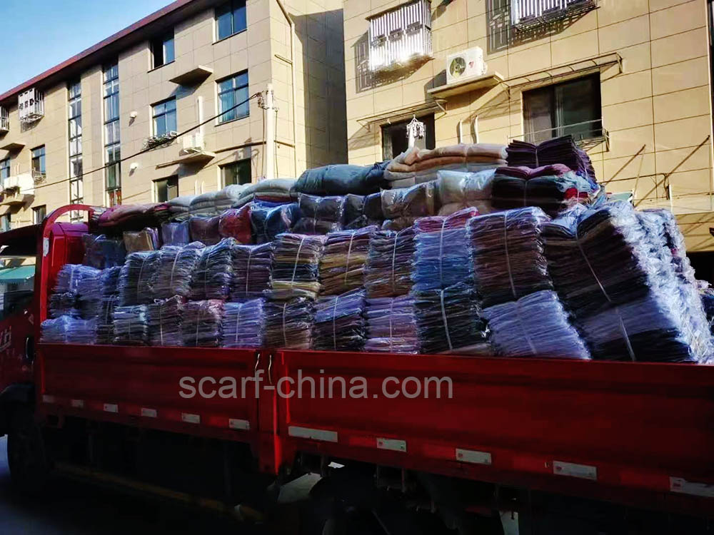 Scarf fabric cut loaded for shipment 20000 chiffon scarves