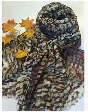 Female jacquard stripe scarf wholesale