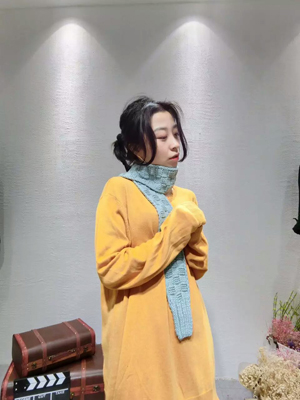 Female fingerprint labeling pure color wool scarf wholesale