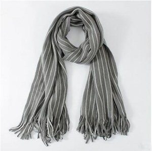 Female knitting yarn tassels stripe scarf wholesale