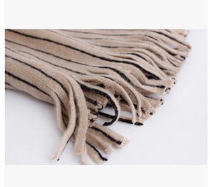 Female knitting yarn tassels stripe scarf wholesale