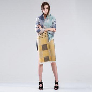 Square grid cloak hitting scene shawl scarf wholesale