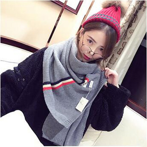 Red white blue knitted yarn stripe scarf wholesale