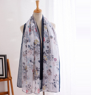 China women silk scarf