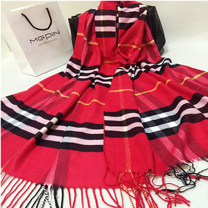 women cashmere Italy scarves