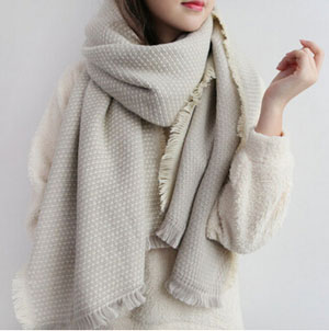 Small geometric imitation cashmere scarf