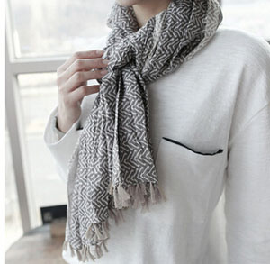 Geometric moire fringe voile female scarf wholesale