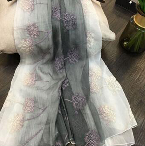 Female fabric flower mulberry silk scarf shawl wholesale