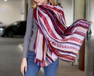 Factory direct sales ladies stripes printing new stripes printed cotton scarves