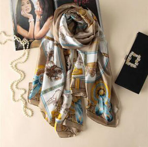 Female carriage chain emulation silk scarves wholesale