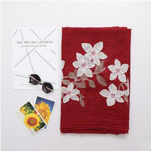 Female national wind cotton art embroider scarf wholesale