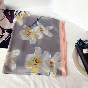Pear flower design female scarf wholesale
