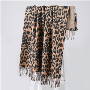 Wholesale leopard pattern tassel cashmere scarf