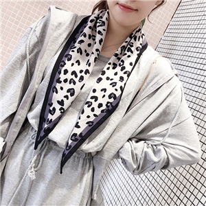 Leopard print with sharp-edged diamond scarf cheap from China