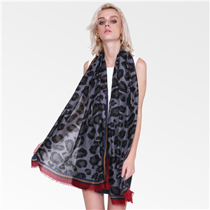 Wholesale color side leopard print cotton scarf