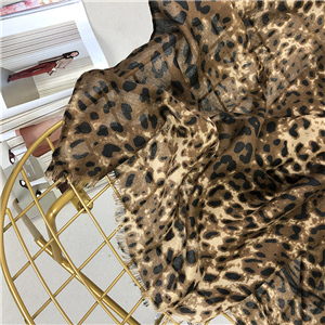 China cheap leopard cotton scarf