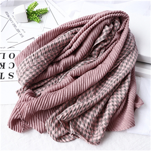 Wholesale plaid pattern crease contrast cotton scarf
