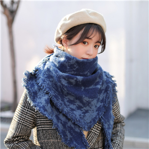 Wholesale printed tassel cashmere triangle scarf