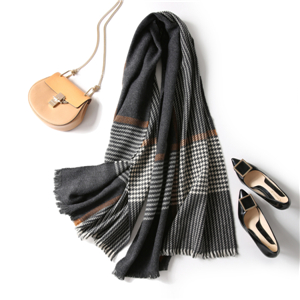 Wholesale color plaid tassel cashmere scarf