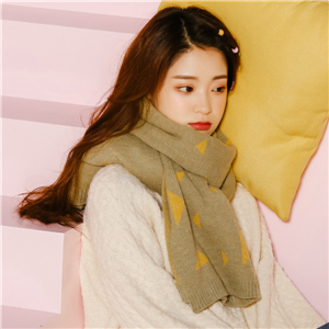 Wholesale triangle pattern stitching wool scarf