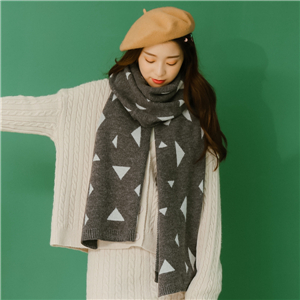 Wholesale triangle pattern stitching wool scarf