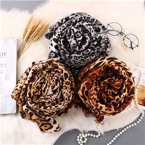 Wholesale small leopard pattern cotton scarf