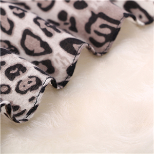 Wholesale small leopard pattern cotton scarf
