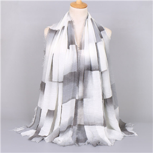 Plaid pattern fringed hairy Muslim cotton scarf