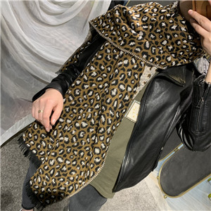 Wholesale cashmere leopard print scarf