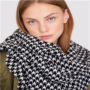 Wholesale black and white houndstooth cashmere scarf